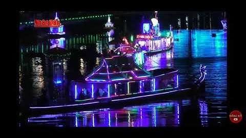 Thả đèn nước Ok Om Bok Khmer Nam Bộ