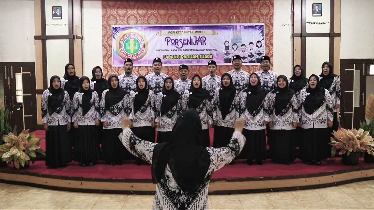 Batiah Choir - Mars PGRI_ Medley Upiak Siti Rabiatun- Pacu Kudo (PGRI Kota Payakumbuh)