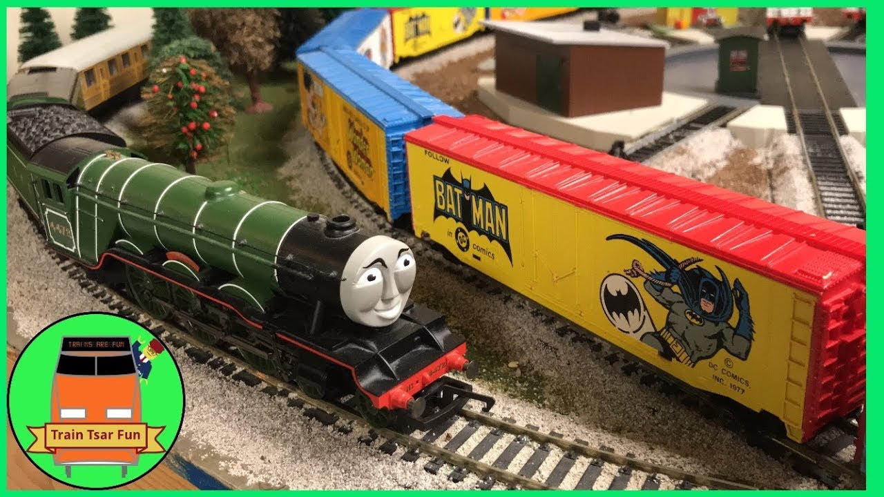 HO SCALE LATE NIGHT Train Run - DC Super Heroes - YouTube