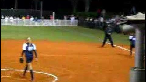 Jennie Finch pitching!