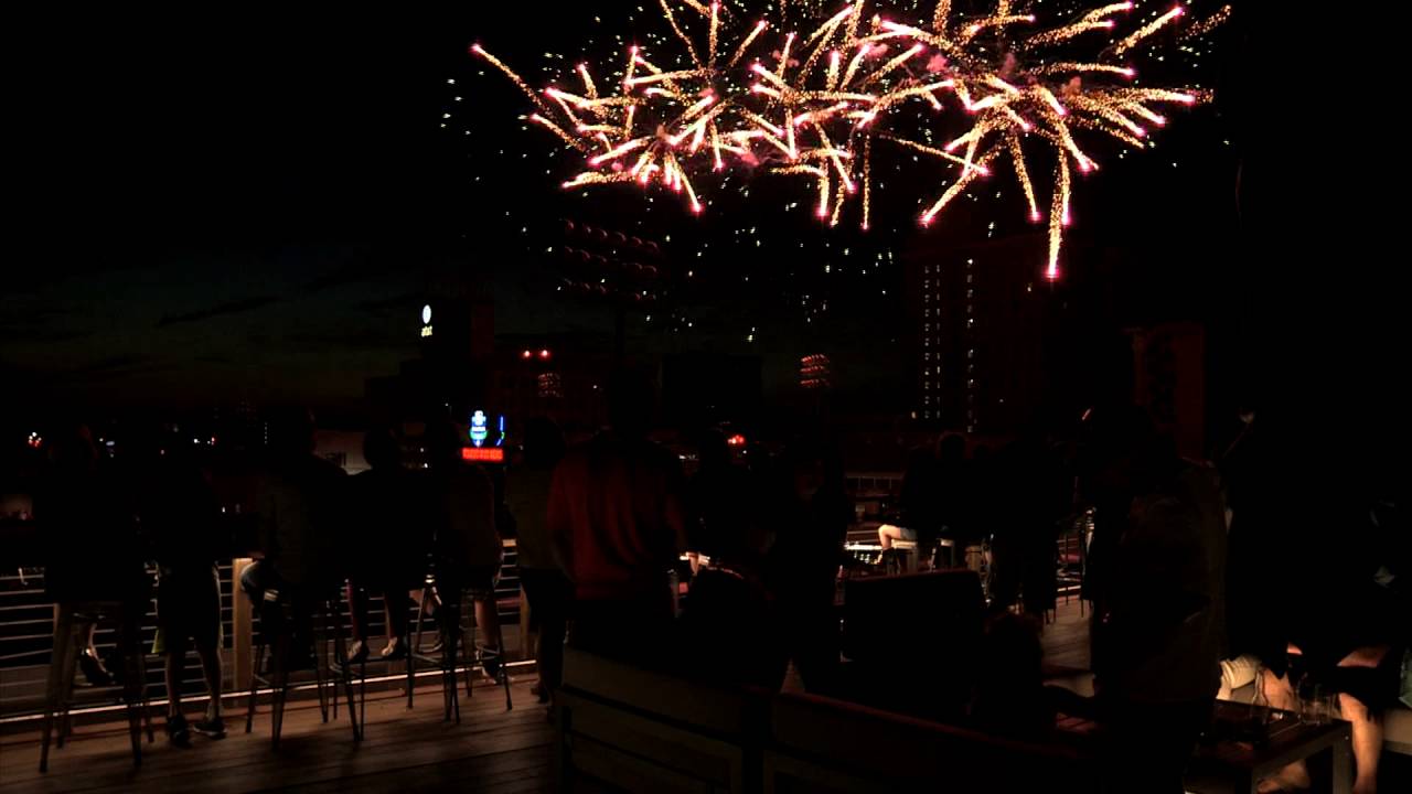 Fleetwood's Rooftop Fireworks
