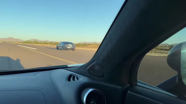 Mclaren 570s vs Tesla Plaid