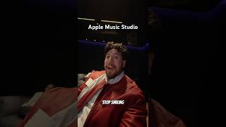 Listening to Michael Jackson in Apple Music Spatial Audio #michaeljackson #kingofpop #applemusic #mj