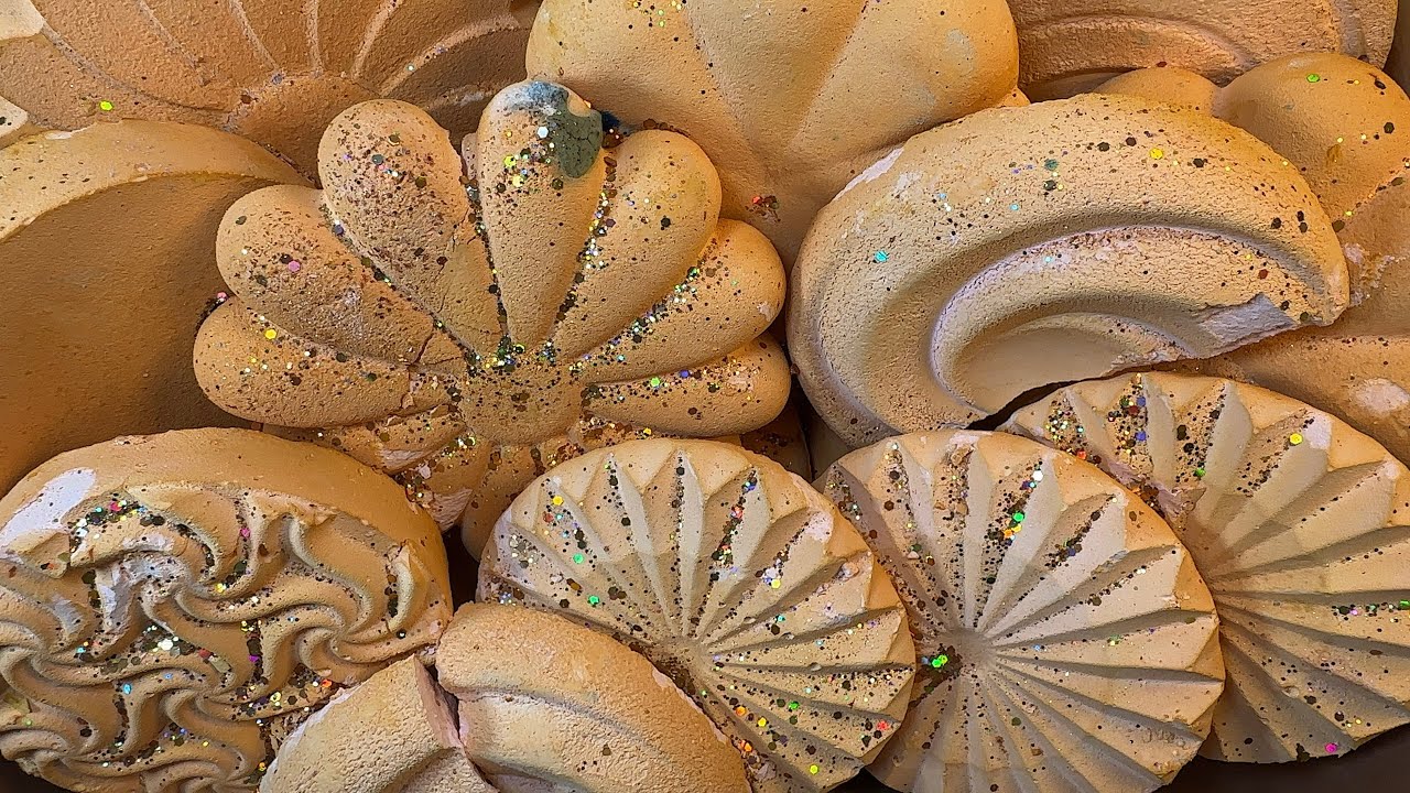 Yellow Gold Reformed Gymchalk | Satisfying