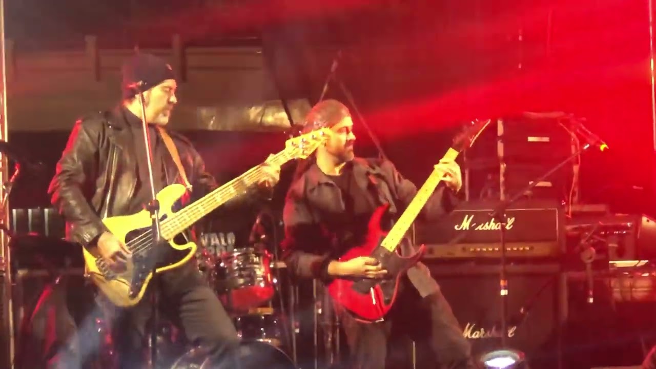 Dr. Sin Live at Woodstock, Scream and Shout.