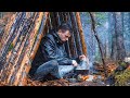 Bushcraft & Simple Soup 🪓 🧅 ASMR Cooking in the Rain - No Talking