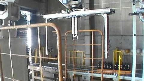 Depalletizing Half tray crate with bottle.wmv