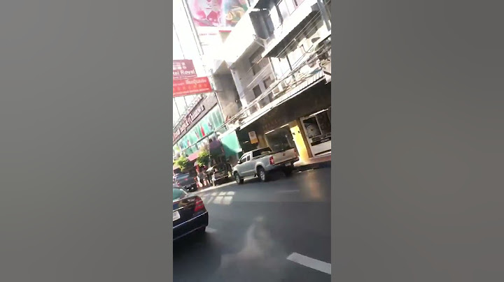 It wasn't a good experience 🤣 he bumped into another tuk tuk #bangkok #thailand #tuktuk