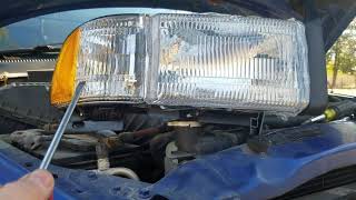 Headlight replacement for second generation Dodge Ram 19942001