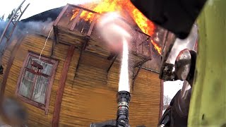 Приключения молодого пожарного #13: Пожар в бараке
