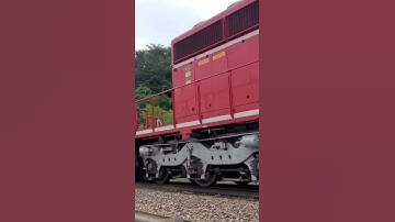 #shorts: Awesome Engineer Gives Awesome Horn Show on the Indiana Rail Road