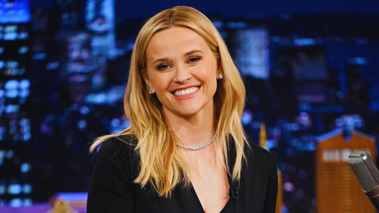 Reese Witherspoon's Hilarious Roast Gone WRONG! 🤣 (Palship in Jeopardy?!)