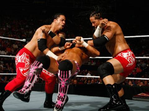 Raw: The Hart Dynasty & Natalya vs. The Usos & Tamina