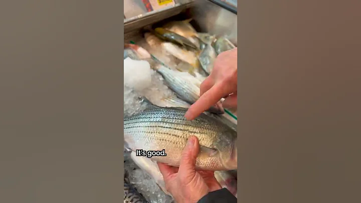 🐟 How to Pick the FRESHEST Fish #Shorts - DayDayNews
