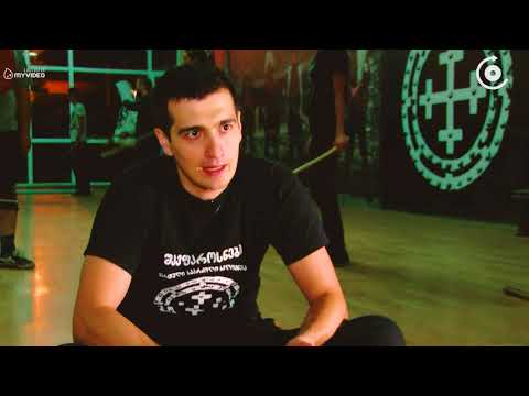 შავფაროსანი პოლიტოლოგი