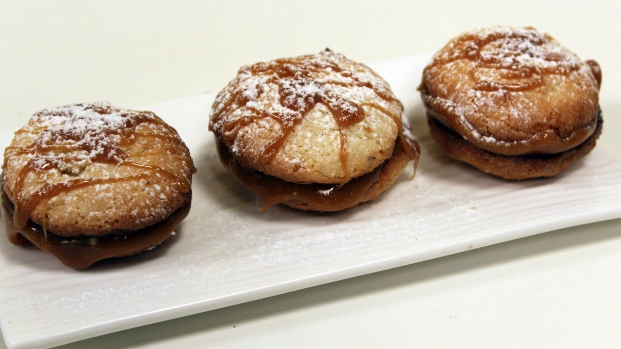 Almond Flour Biscuits With Caramel Centre