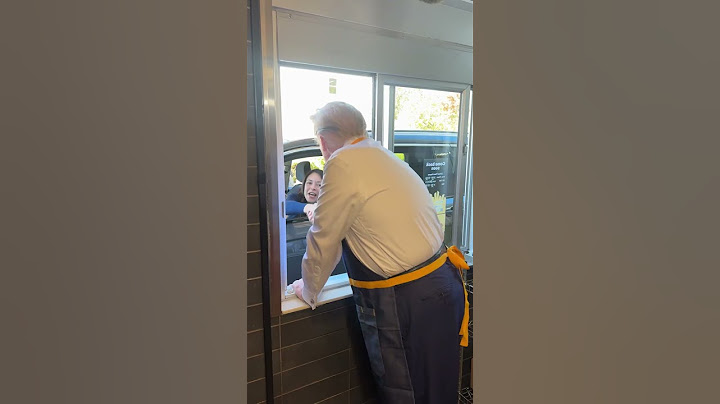 🇺🇸 "Mr Trump, don’t let US become Brazil", while working at McDonald's in Pennsylvania