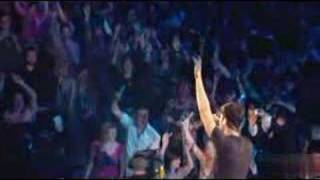 Enrique Iglesias Tired of Being Sorry (live) - Belfast 07