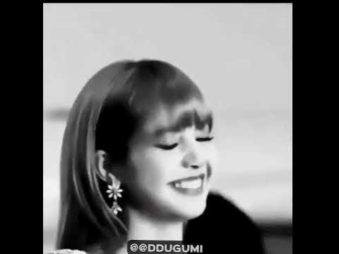 LISA_the happiest girl💗🥺 - YouTube