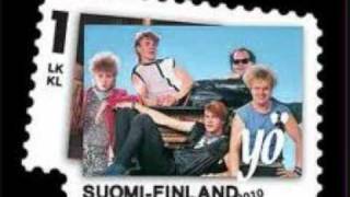 Video thumbnail of "YÖ Laulu rakkaudelle"