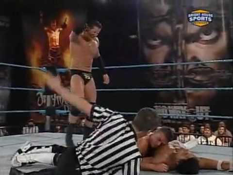 Justin Gabriel VS Wade Barrett VS Alex Riley for the FCW Heavyweight Title - FCW 28 Mar 2010 (2/2)