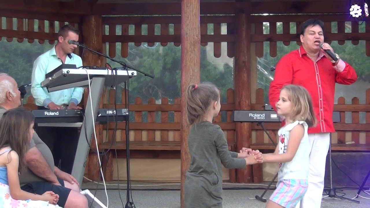 NOVA Csocsesz fellépése a szöllőhegyen 20180520 (05)