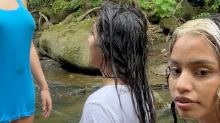 segar lihat trio cewek cantik sexy apem montok mandi basah di sungai