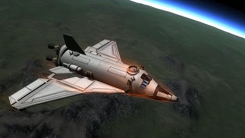 KSP 0.21 - Stock Shuttle, Docking and Re-Entry!