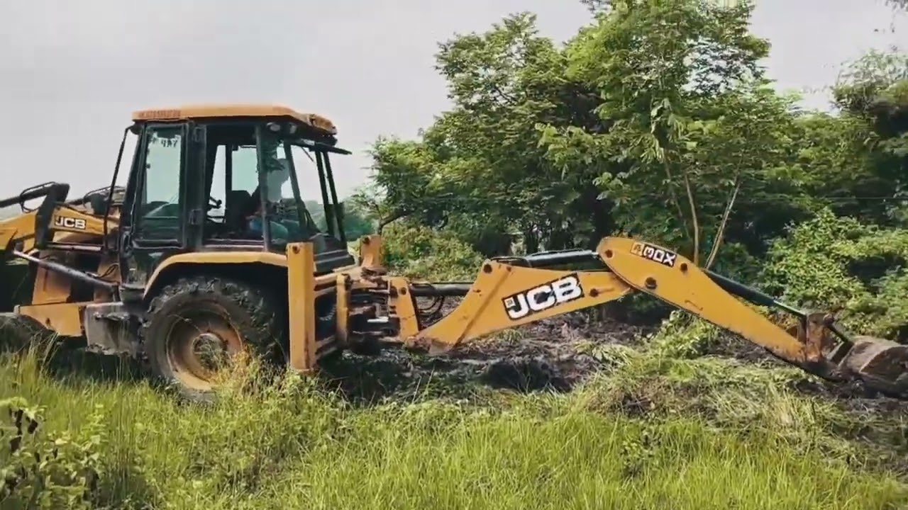 Jcb 3dx eco pond cutting mud with forest cleaning work together 