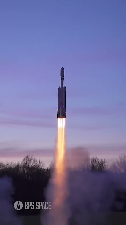 Falcon Heavy Model Rocket