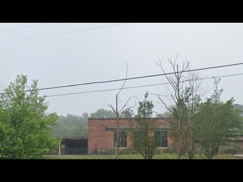 Exploring Abandoned Mountville Elementary School, Mountville, Georgia