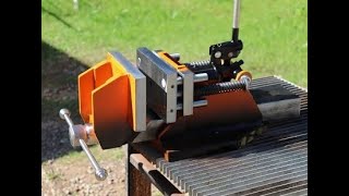 Preview: Hydraulic bench vise combined with Screw vise ( link to full video in description)