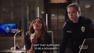 Arrow [7x2] Laurel apologizes to Dinah