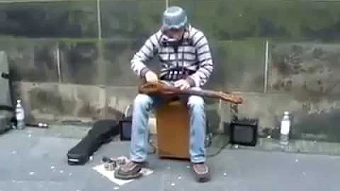 Gary Munro one man band.