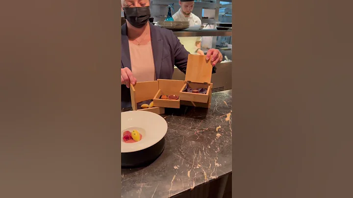 This is how I want all of my desserts served from now on.