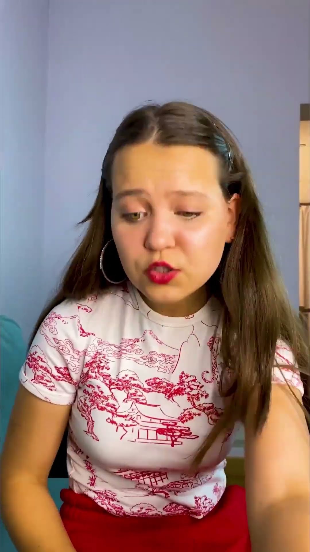 КТО РАСКИДЫВАЕТ ФАНТИКИ!????
