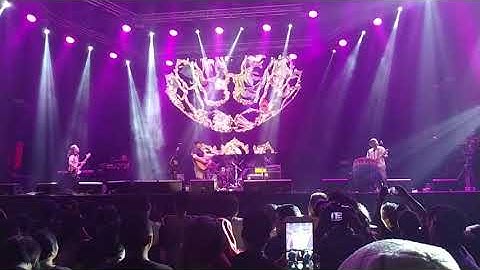 Aku Sayang Kamu - Iwan Fals di Konser Aku Cinta