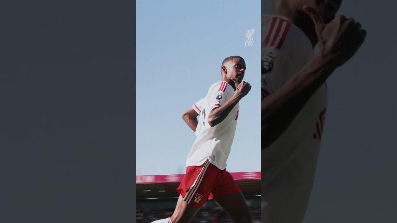 "Isak's a Red!" 🤩❤️