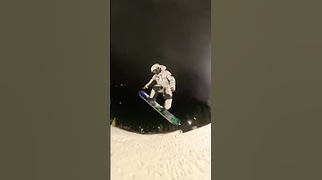 Selfie 360 Snowboarding | Insta360 X4