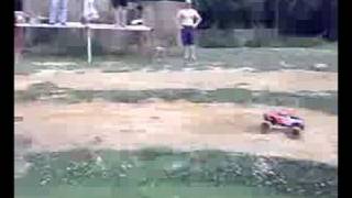 Catrullo E Lautomobilina Radiocomandata