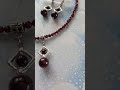 Комплект с натуральным гранатом.
