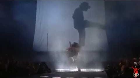 Michael Jackson best ever moon walk please watch full video