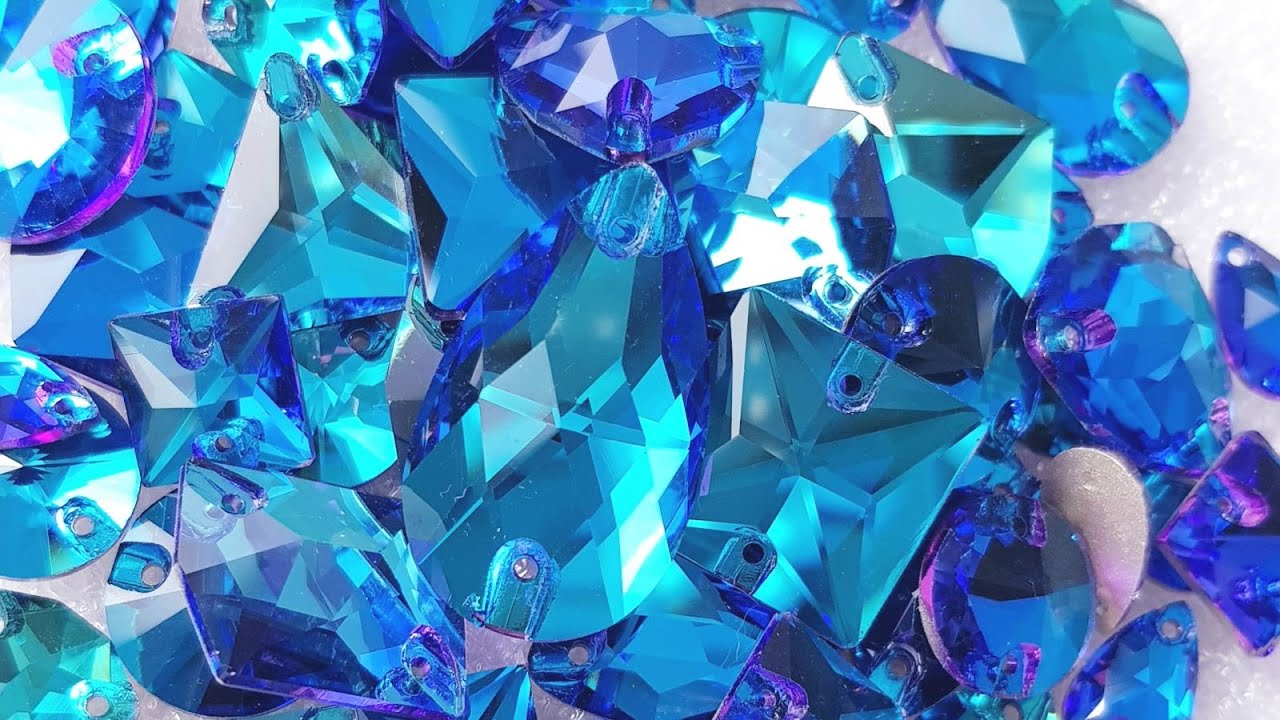 Blue zircon. Steven universe blue zircon and green zircon.