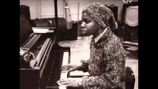 Video thumbnail of "He's got the whole world in his hands - Nina Simone"