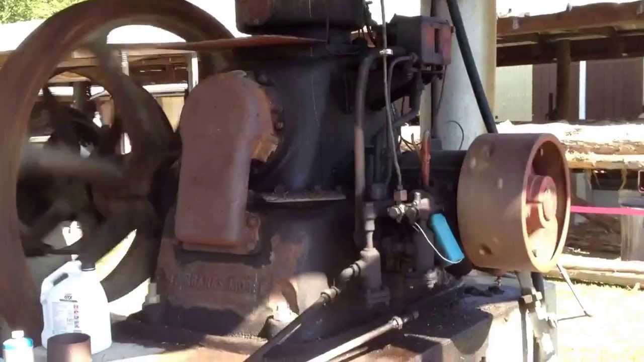 Old Fairbanks Morse Diesel Engine - YouTube