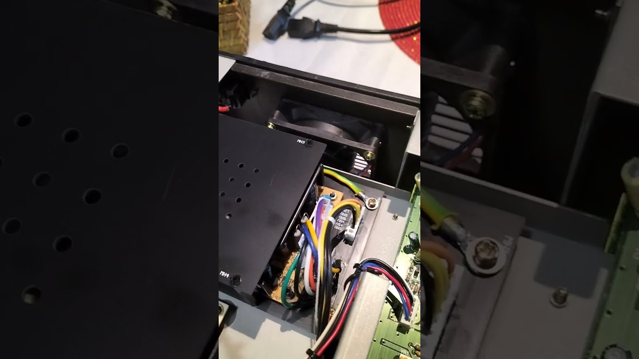 Roland S770 Universal Power supply & Adapter - Mean Well RPD-75A adlı videoyu YouTube'da izle Roland S770 Universal Power supply & Adapter - Mean Well RPD-75A adlı videoyu YouTube'da izle