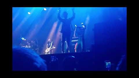 Rick Astley We Will Rock You solo using Two Notes Cab M+