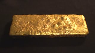 process of manufacturing pure gold ingots, primary melting, gold for electrolysis