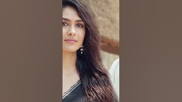Thumbnail of Nee Maaya Nizhal | Hi naana movie | Nani | Bhadra Rajin | Vineeth Sreenivasan | Hesham #shorts