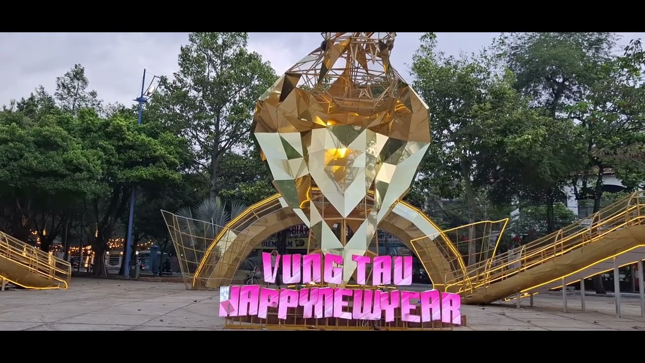 Visiting the resort city of Vung Tau,  Vietnam #travel #vietnam #vungtaucentrepoint